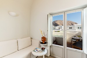 Double Deluxe Room (Balcony)