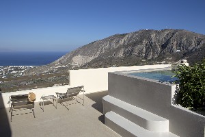 Comfort Suite with Heated Plunge Pool