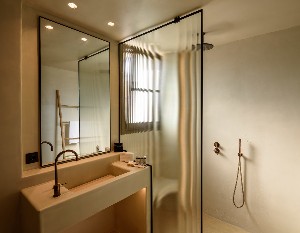 Superior Suite with Heated Jacuzzi - Bathroom