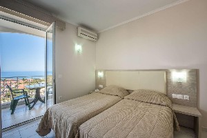 Hotel CAPTAINS COMMODORE wakacje