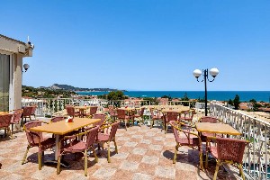 Hotel CAPTAINS COMMODORE wakacje