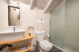 Room Bathroom