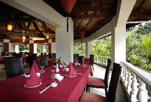 Hotel BERJAYA BEAU VALLON BAY RESORT & CASINO wakacje