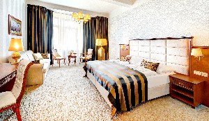 Hotel GRANDHOTEL PRAHA wakacje