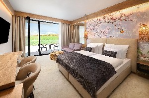 Hotel LAKE GARDEN TATRALANDIA wakacje