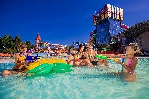 Hotel LAKE GARDEN TATRALANDIA wakacje