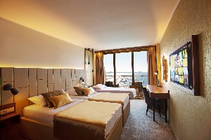 Deluxe FamilyRoom (SeaView, Balcony)