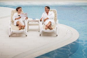 Hotel WELLNESS HOTEL APOLLO wakacje