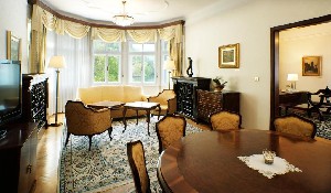 Hotel GRAND HOTEL TOPLICE wakacje