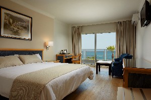 Superio Front Sea View