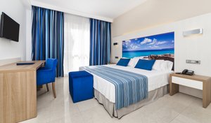 Hotel GLOBALES PLAYA ESTEPONA wakacje