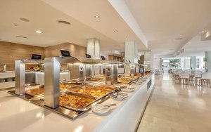 Restaurant/bars