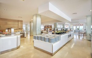Restaurant/bars