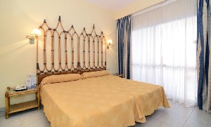 Hotel PYR FUENGIROLA wakacje