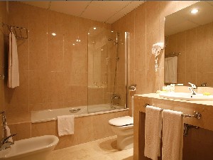 Hotel GUADALMEDINA wakacje