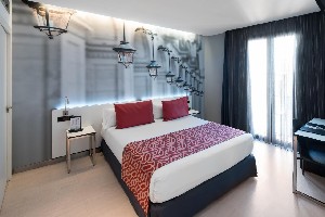 Hotel CATALONIA AVINYO wakacje