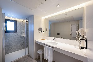 Hotel CLIMIA BELROY wakacje