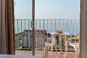 Hotel CHECKIN CATALONIA wakacje