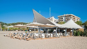 beach bar