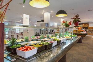 Restaurant/bars