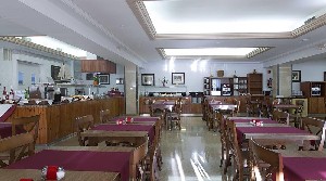 restaurant/bar