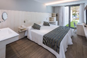 Hotel GHT SA RIERA wakacje