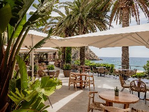 Ona Beach Club Restaurant