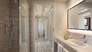 Bathroom Suite