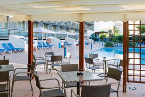 Pool Bar