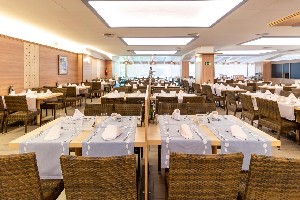 Hotel GOLDEN AVENIDA FAMILY SUITES wakacje