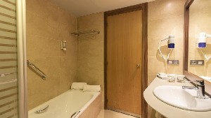 Hotel GOLDEN AVENIDA FAMILY SUITES wakacje