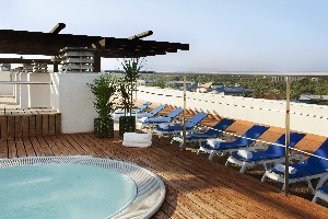 Solarium with Jacuzzi