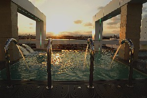 Rooftop Pool 