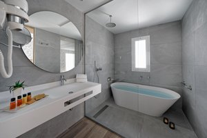 Hotel BRONCEMAR BEACH SUITES wakacje