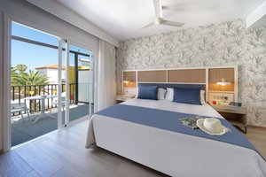 Hotel BRONCEMAR BEACH SUITES wakacje