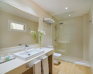 Hotel ARENA SUITE wakacje