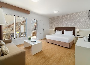 Hotel ARENA SUITE wakacje