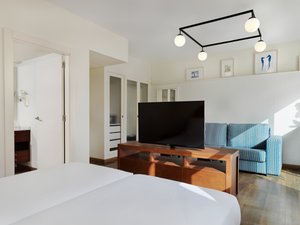 Junior Suite Pool View