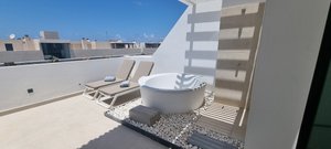 1 Bedroom Penthouse Suite Terrace