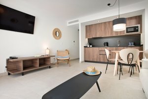 2 Bedroom Duplex Suite Terrace