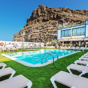 Hotel APARTAMENTOS LIVVO PUERTO DE MOGAN wakacje