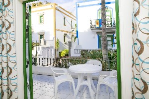 Hotel APARTAMENTOS LIVVO PUERTO DE MOGAN wakacje