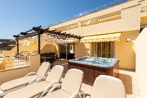 Two bedrooms with jacuzzi