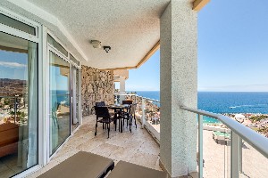 One and two bedrooms Balcony