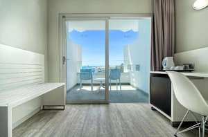 sample room