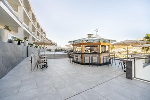pool bar