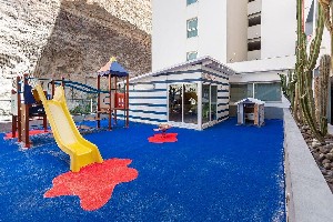 Hotel MARINA SUITES wakacje