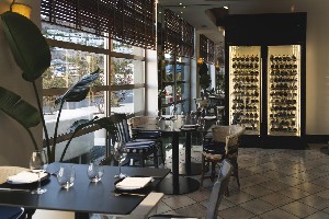 Hotel MARINA SUITES wakacje