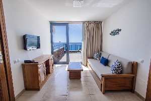 Classic One Bedroom Apartment Sea View