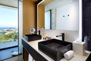 Deluxe Sea View Room